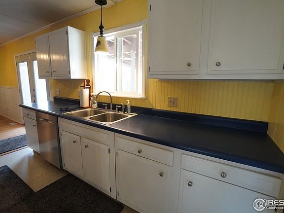 3rd image of 619 Marion Ave