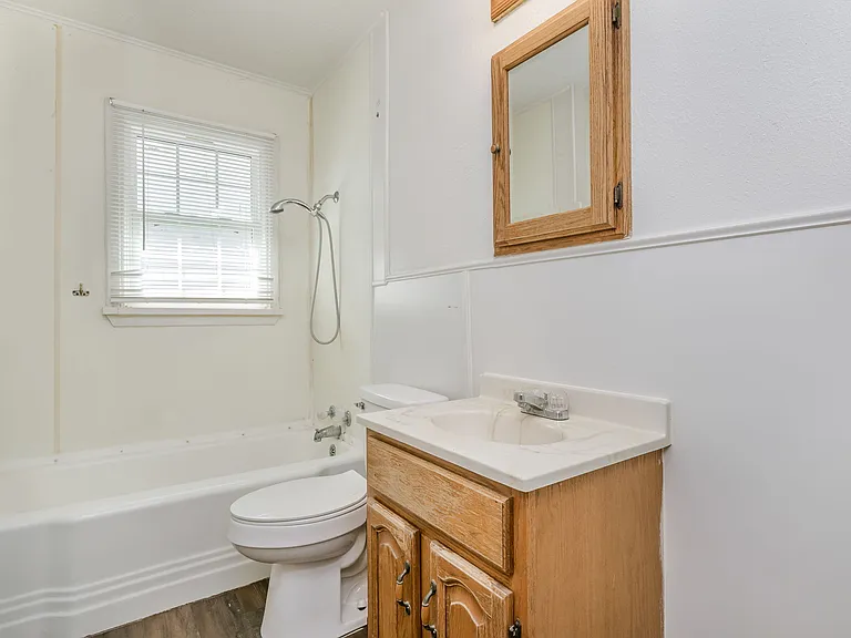 2304 SW 8th Ave #1 — Photo 14