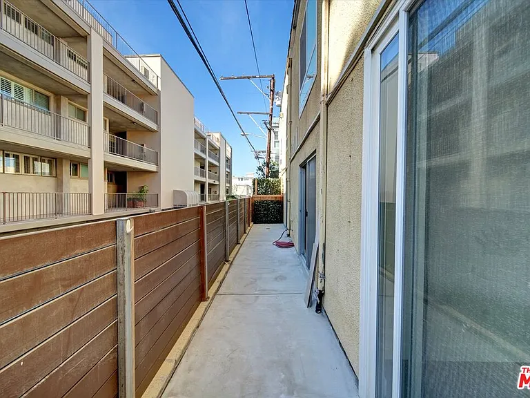 15 Spinnaker St #101 — Photo 31
