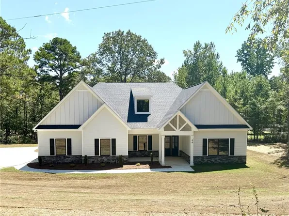 46 Chatman Dr, Phenix City, AL 36869