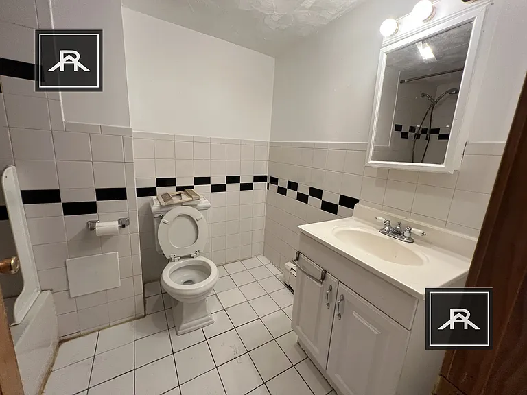 846 Huntington Ave #3 — Photo 9