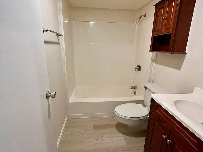 1091 Seacliff Dr S #1091 — Photo 6