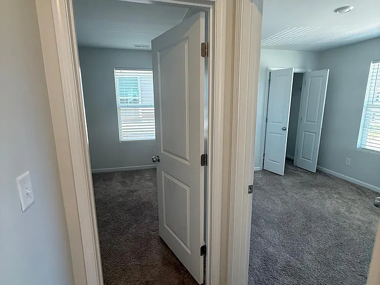 3909 Angel Hill Ln — Photo 35