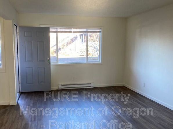 760 Plymouth Dr NE #10