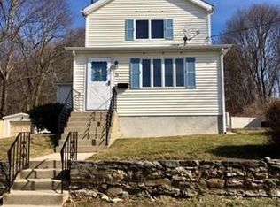 21 Elm St, Hudson, MA 01749
