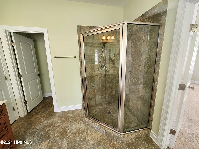 601 Creekway Cir SE — Photo 11