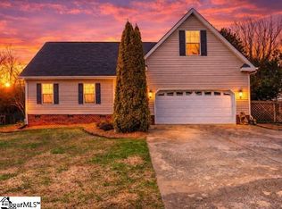 124 Chandler Dr, Liberty, SC 29657