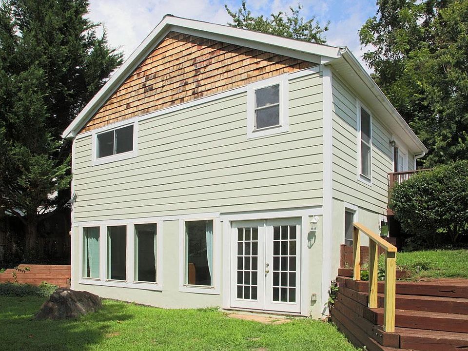 In-town sanctuary in the heart of Montford