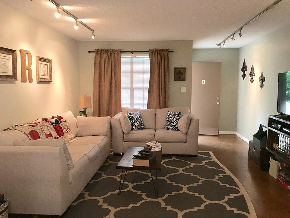 1st image of 800 Main Ave