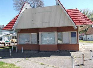 305 N Main St, Clinton, IN 47842