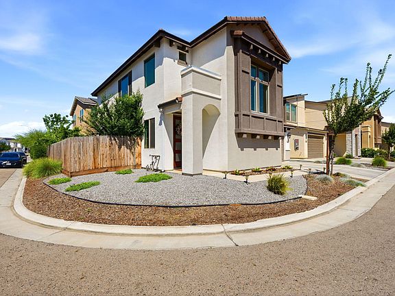 3rd image of 3432 W Good Avenue