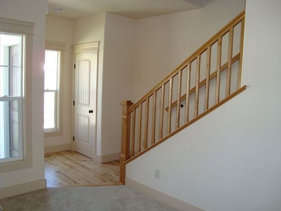 Entry/Stairs