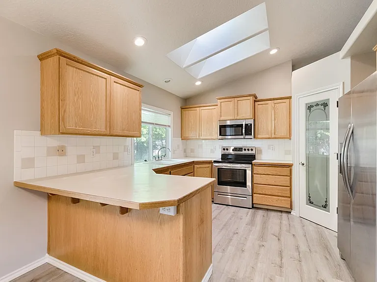 2173 S Petra Ave — Photo 10