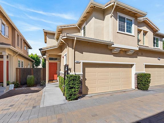 2nd image of 1083 Ed Roth Ter