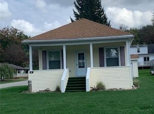 38 2nd Ave, Albion, PA 16401