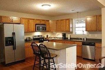 3rd image of 63 Laurel Hill Dr