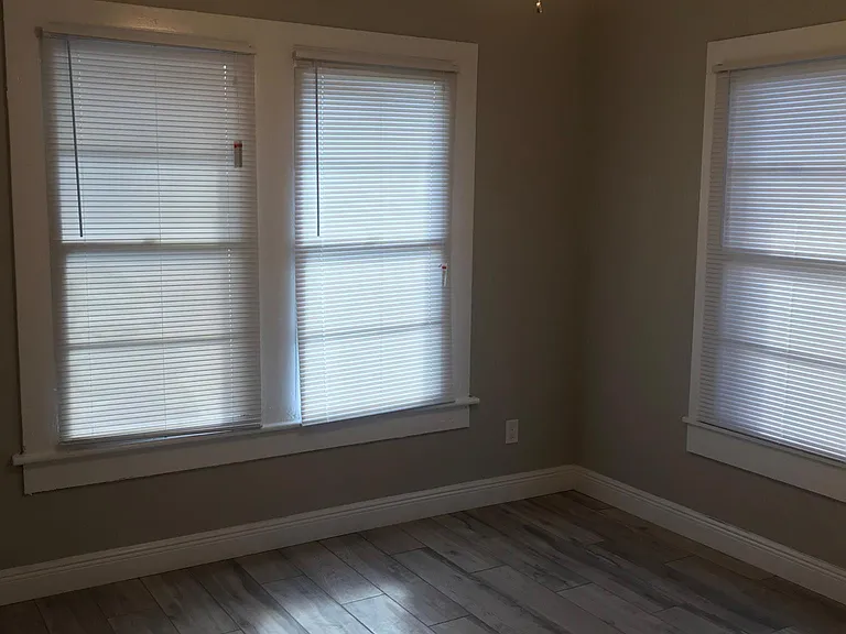 416 E Floribraska Ave — Photo 15
