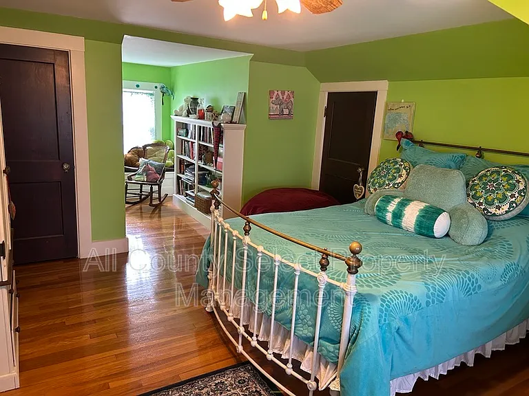 38 Baker Ave — Photo 36