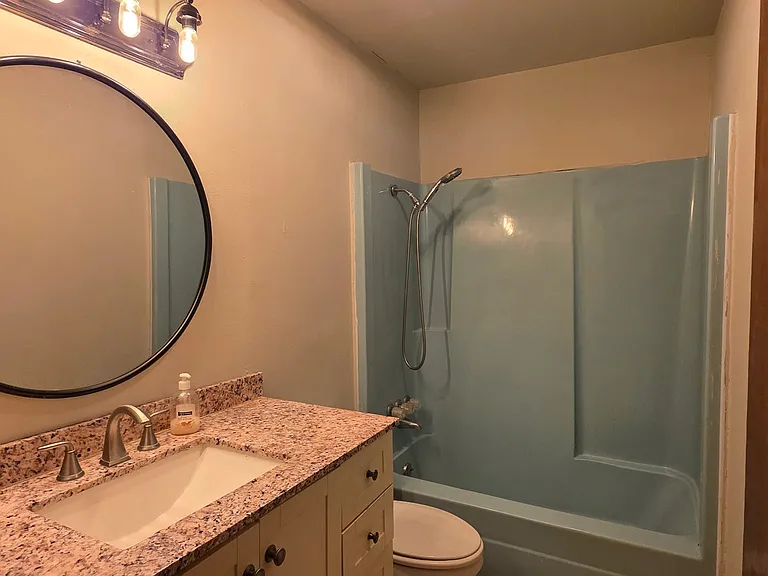 3320 E Heritage Pkwy — Photo 3