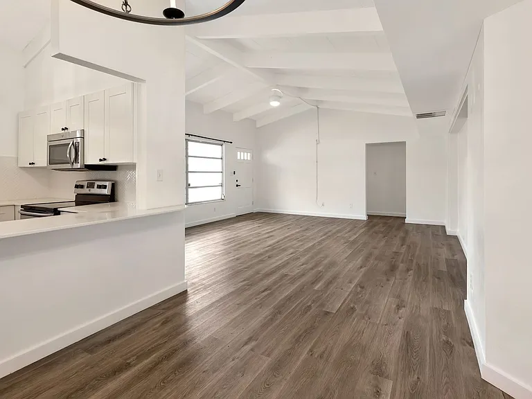 6624 Fairway Dr — Photo 5