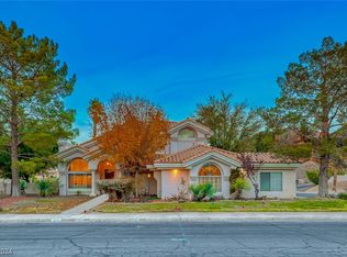 979 Armillaria St, Henderson, NV 89011