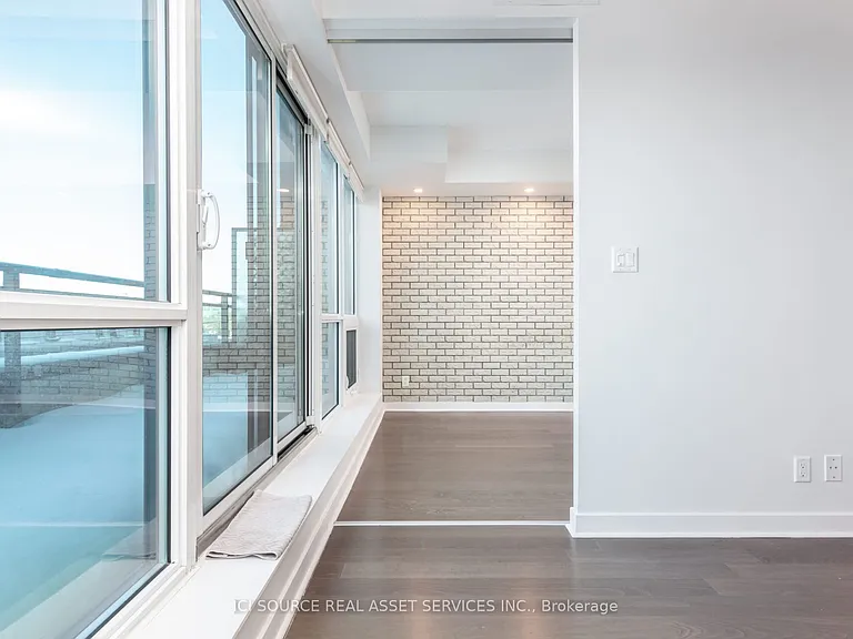 1169 Queen St W #509 — Photo 5