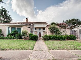14226 Woodnook Dr, Houston, TX 77077