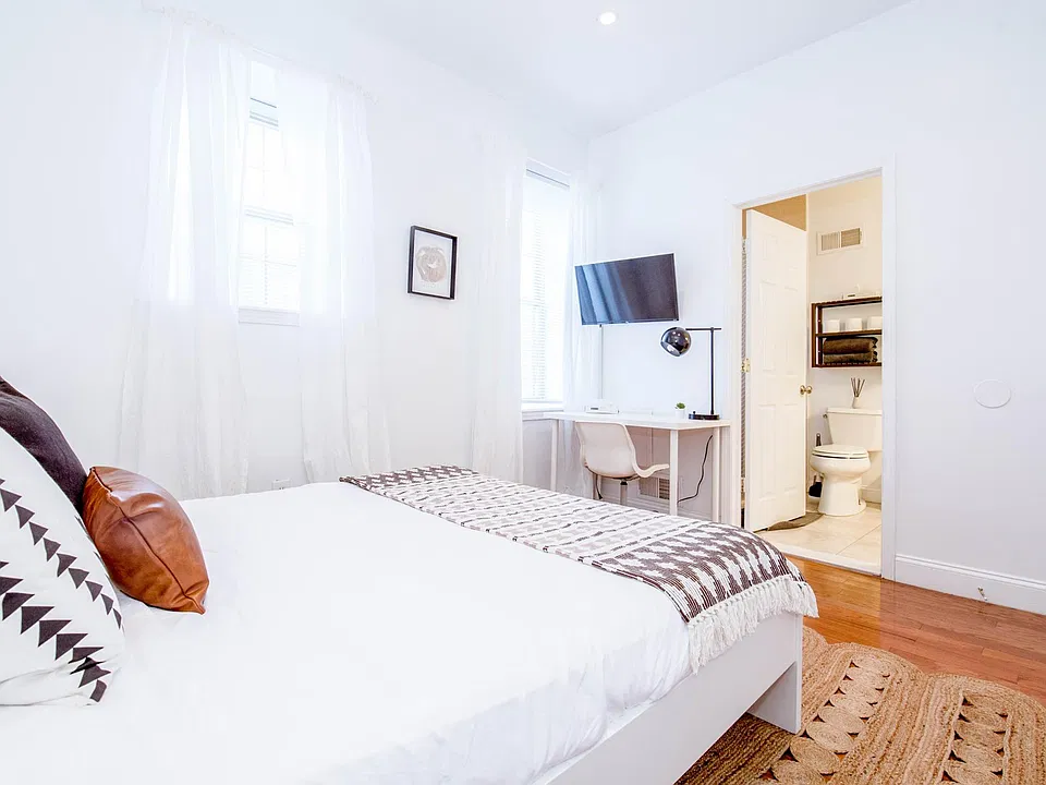 Second floor bedroom 2