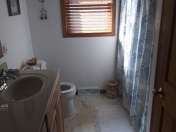 Upstairs Bathroom