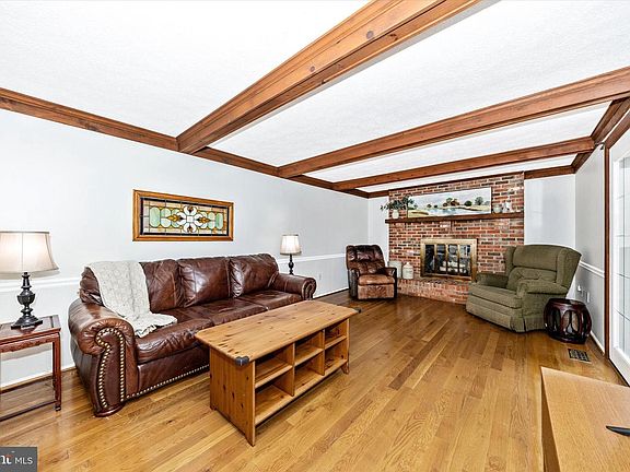 4th image of 8211 Reveille Ct