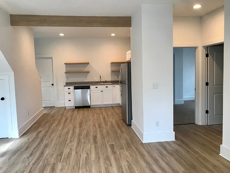 1391 E 21st Ave — Photo 3