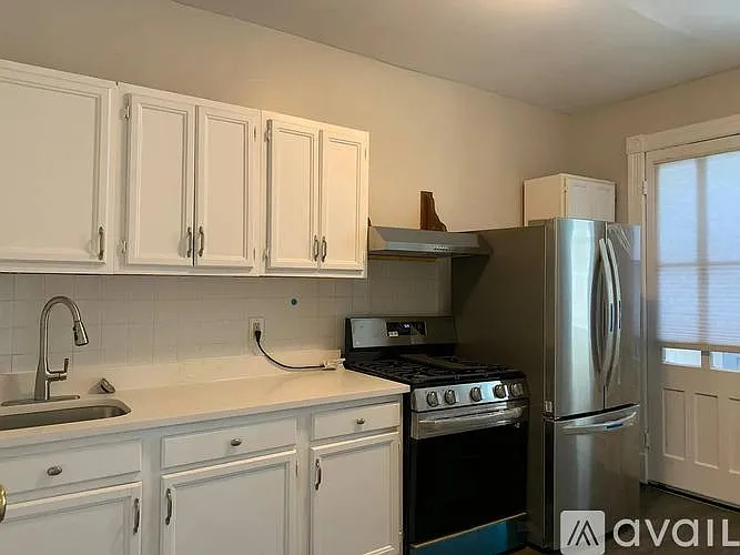4 Irving St #1 — Photo 9