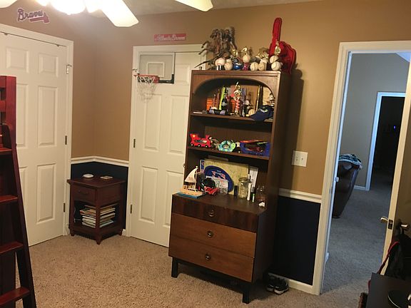 4th image of 377 Lee Road 2095