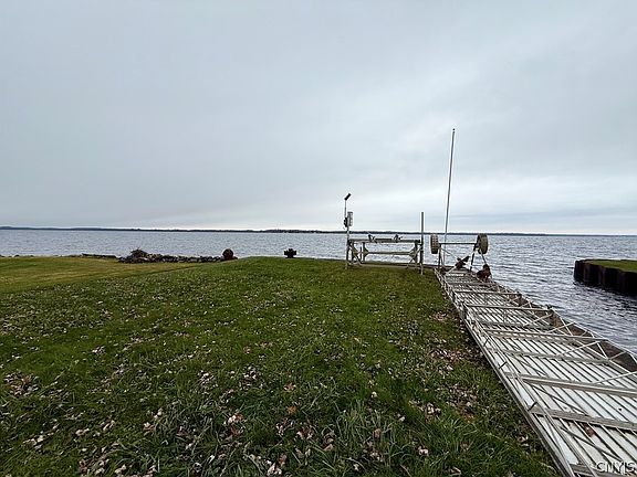 4th image of 6214 Muskrat Bay Rd