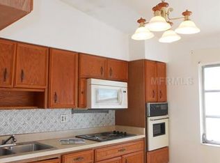5212 Lahaina Dr, Sarasota, FL 34232
