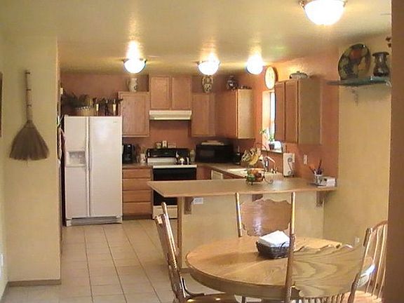 Ceramic tile flooring