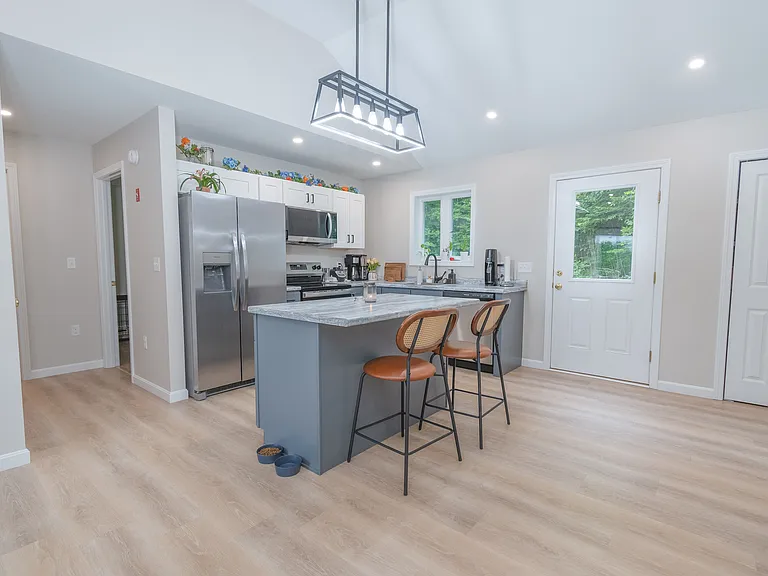 52 Clearview Dr — Photo 16