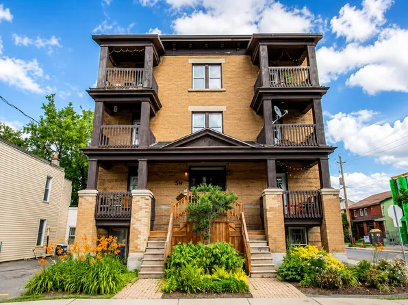 395 Chapel St #6, Ottawa, ON K1N 7Z5