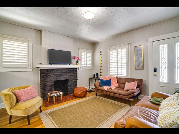4th image of 2920 Louisville Ave