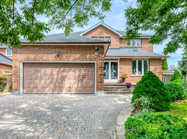 2041 Madden Blvd, Oakville, ON L6H 3N9