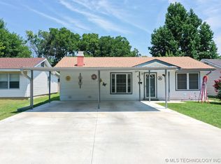 418 W 2nd St, Ada, OK 74820