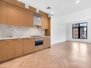 300 W 122nd St #4D, New York, NY 10027