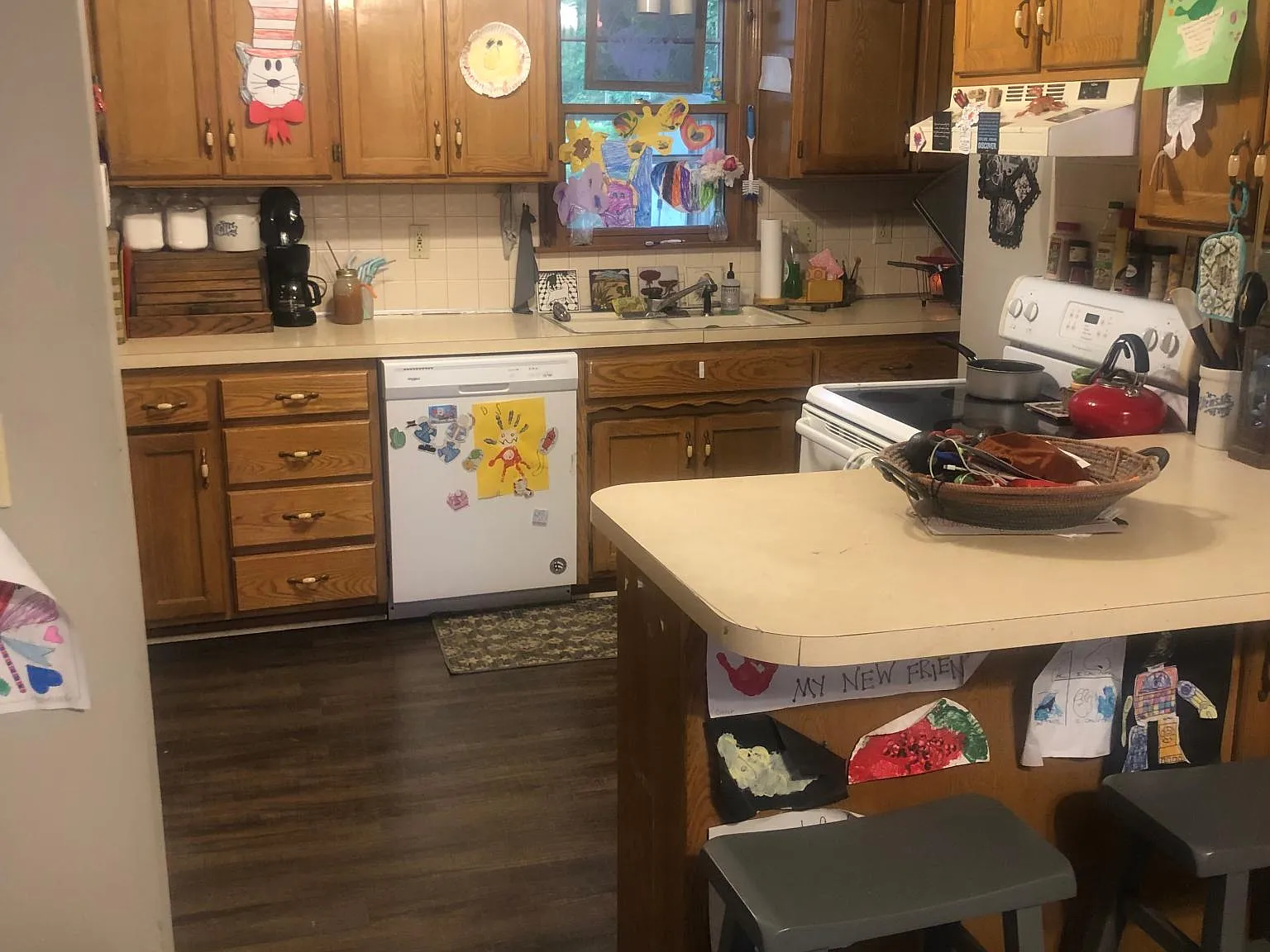 2 bed, 1036 sqft, $1,325 — Photo 3