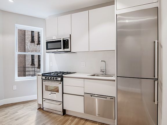 2nd image of 345 Lefferts Ave