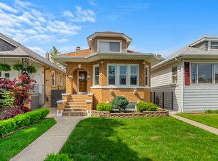 6228 W Roscoe St, Chicago, IL 60634