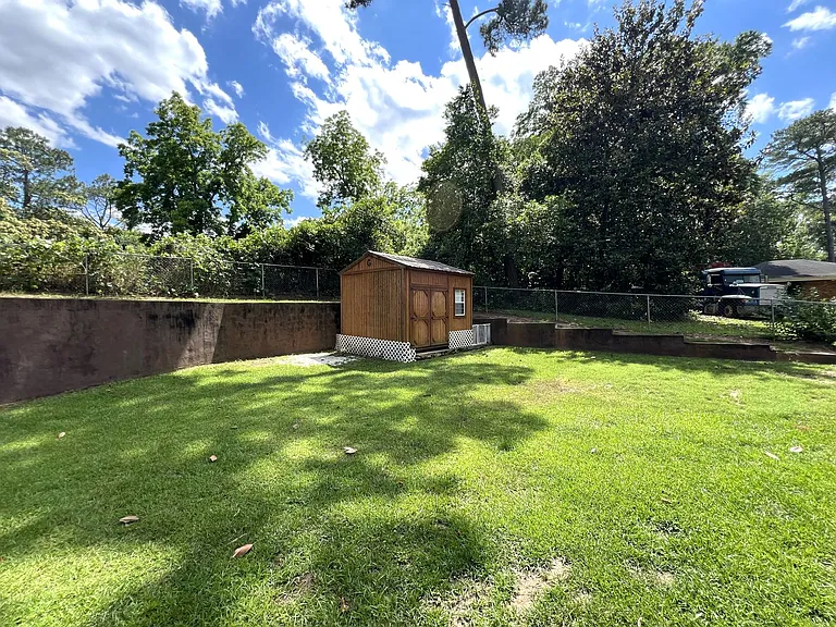 123 W Edgewood Dr — Photo 18