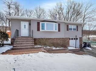 2 Austin Ct, Monroe, NY 10950