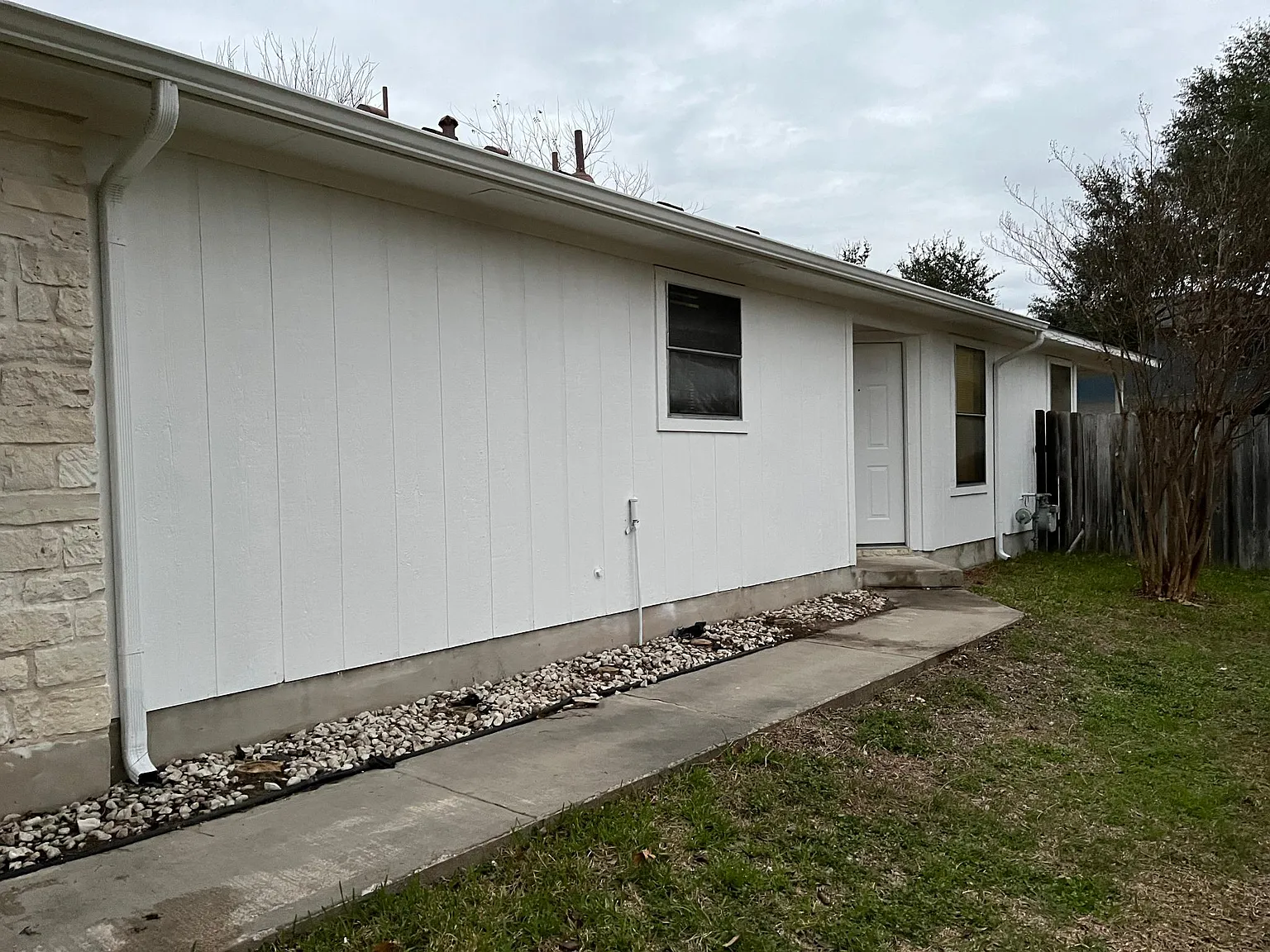 3 bed, 1247 sqft, $2,195 — Photo 4