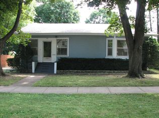 359 N Worth Ave, Elgin, IL 60123