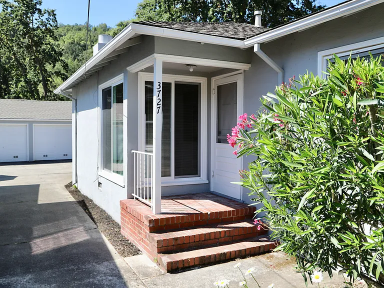 3729 Mosswood Dr — Photo 1